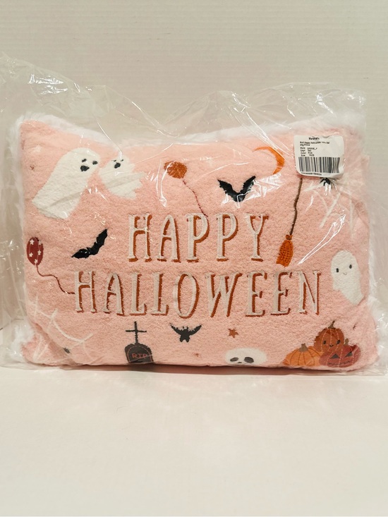 cupcakes & cashmere Other - Cupcakes & Cashmere NWT Happy Halloween 14 X 20 Oblong Pillow